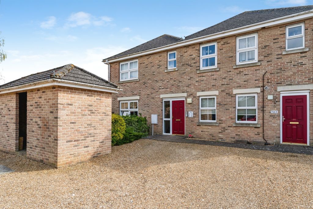 Property photo 1 of 17