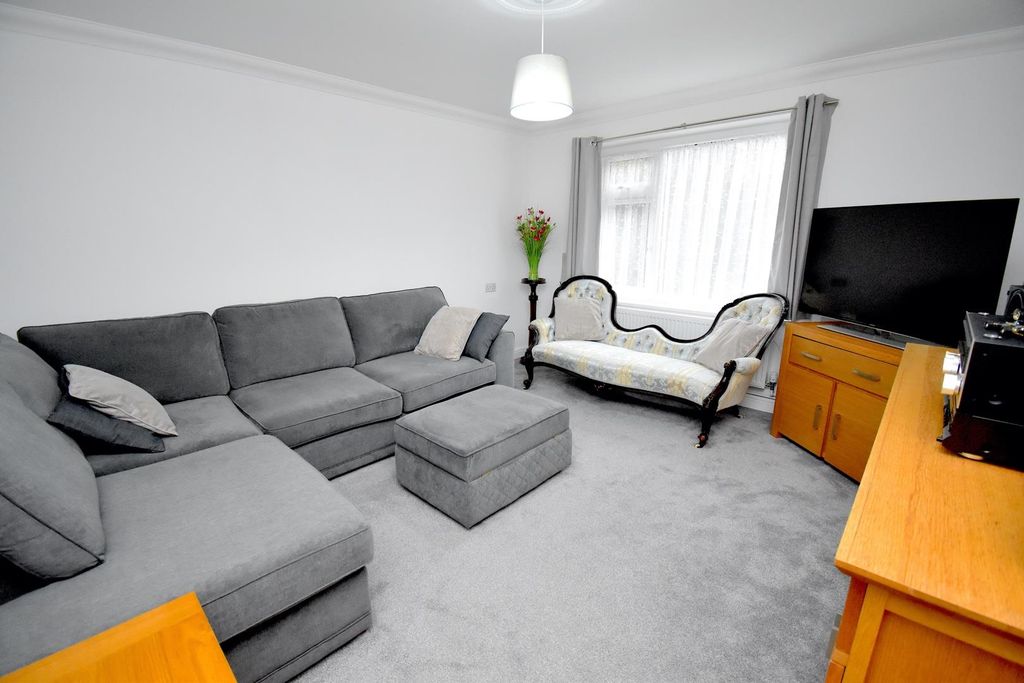 Property photo 2 of 13 Lounge/Dining Room
