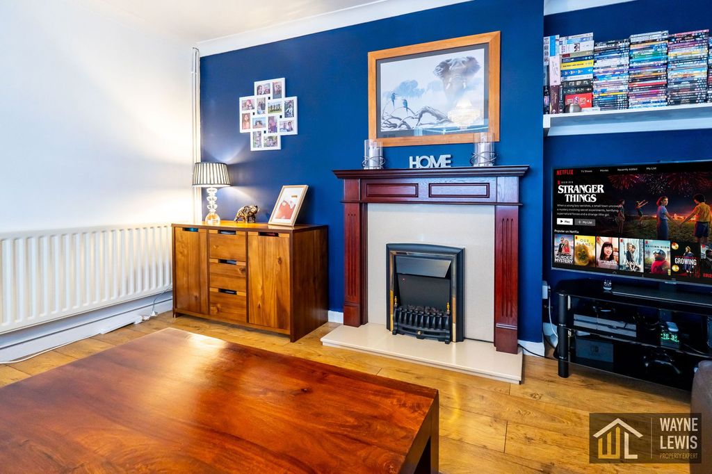 Property photo 2 of 41