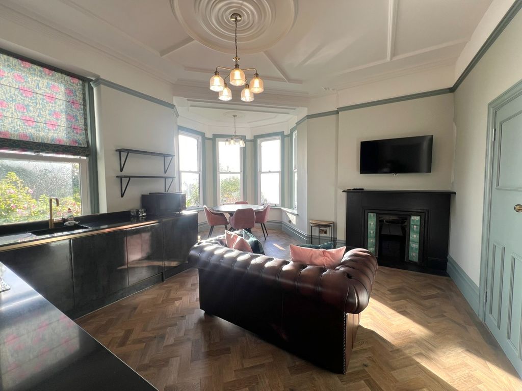 Property photo 3 of 9 3753615