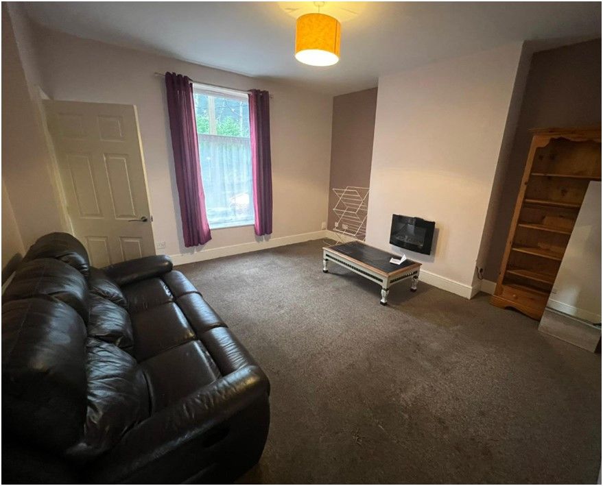 Property photo 3 of 8 Living Room