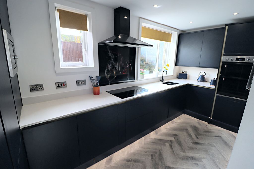 Property photo 3 of 29