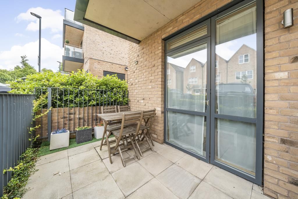 Property photo 3 of 9 Terrace