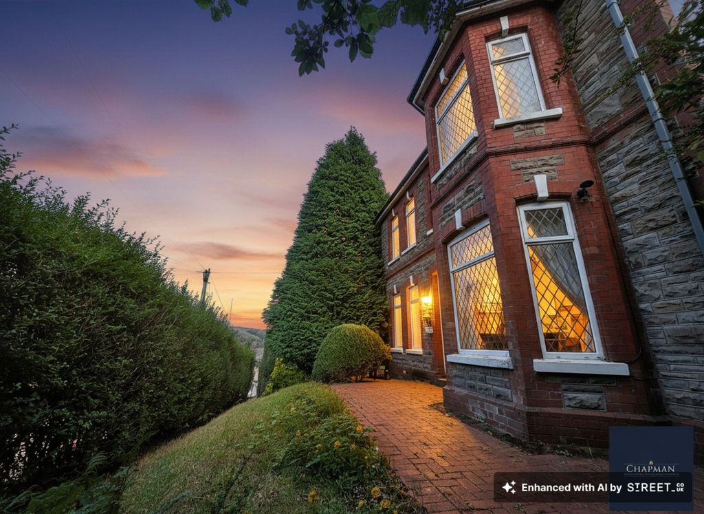 Property photo 2 of 42