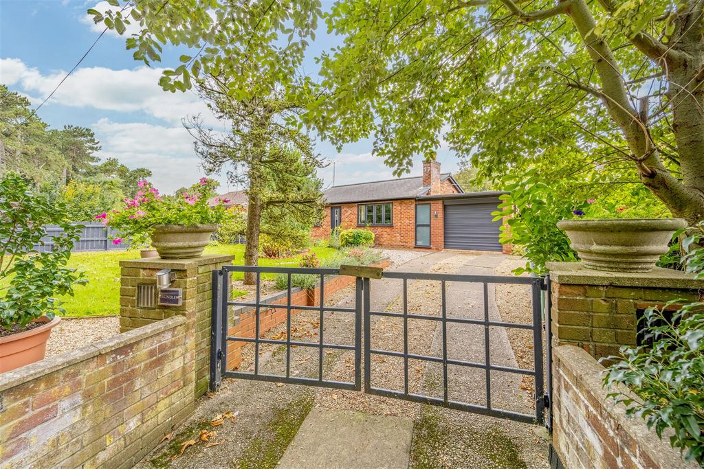 Property photo 1 of 28 Skindles (Caunton)-3.Jpg