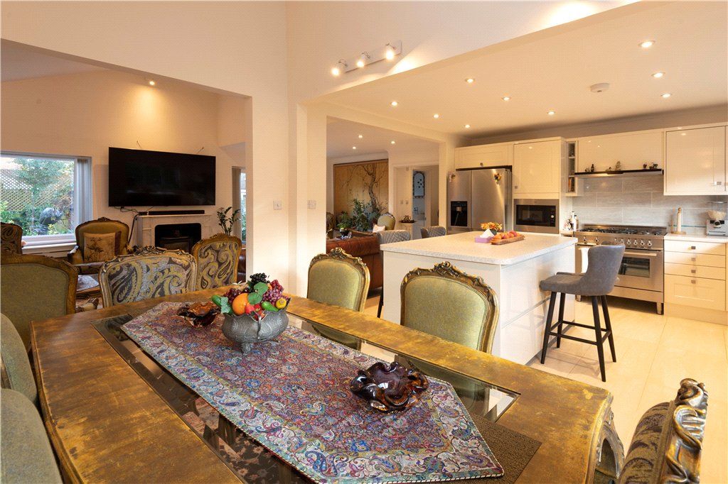 Property photo 2 of 13 Picture No. 15