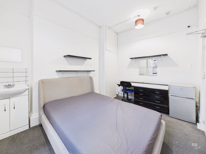 Property photo 2 of 8 Photo 24