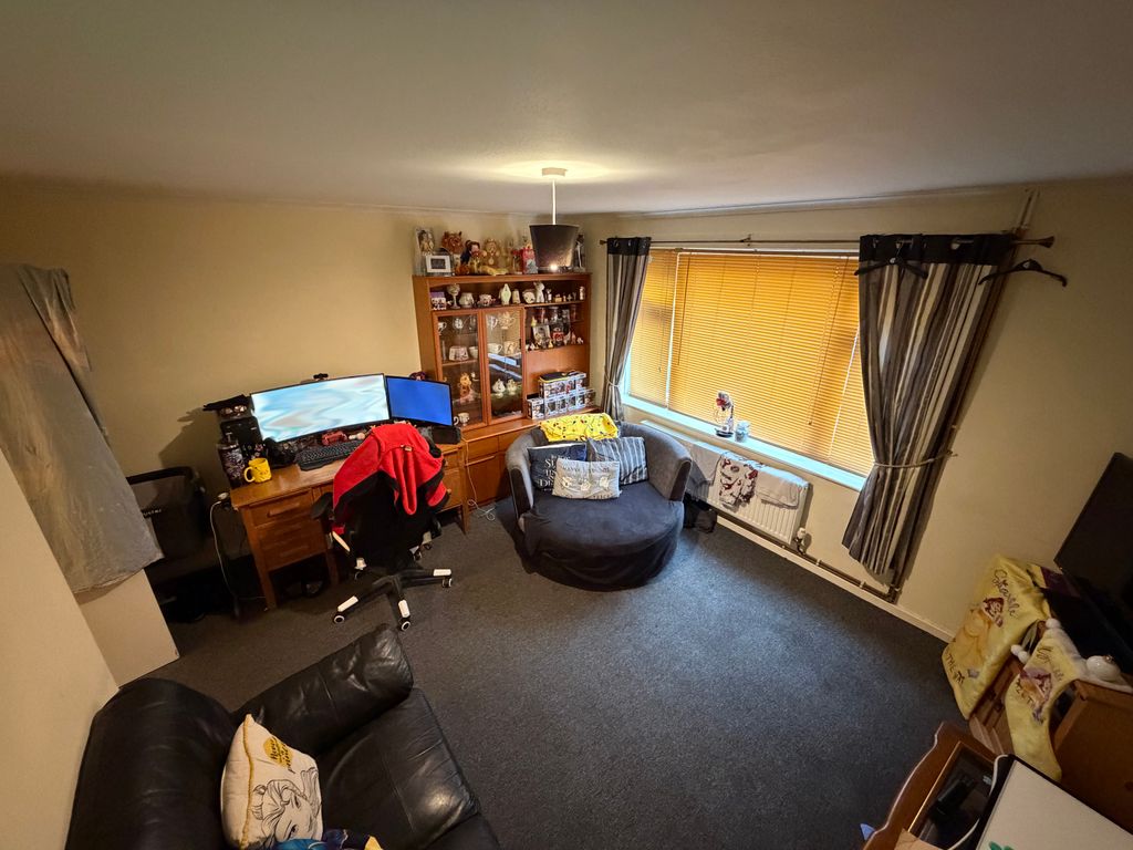 Property photo 3 of 19