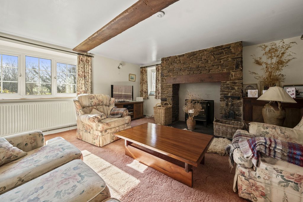 Property photo 3 of 24