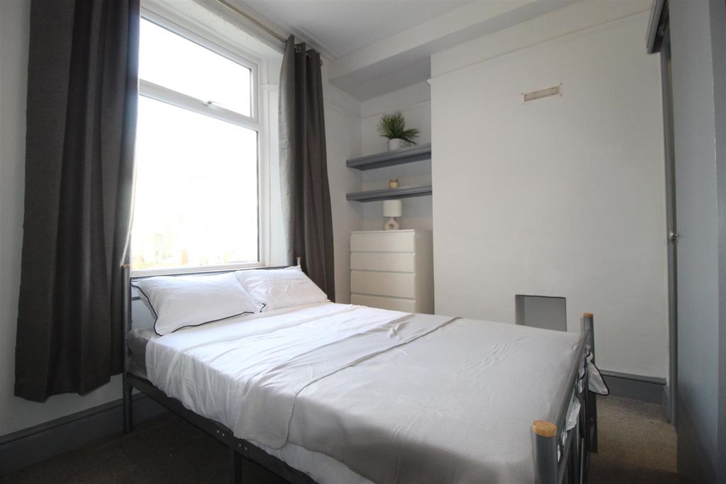 Property photo 1 of 7 Img_0137.Jpg