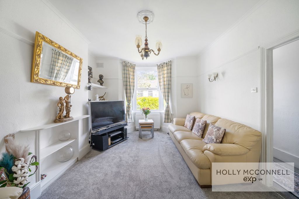 Property photo 2 of 16