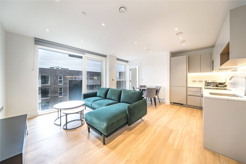 Property photo 1 of 18 Picture No. 14