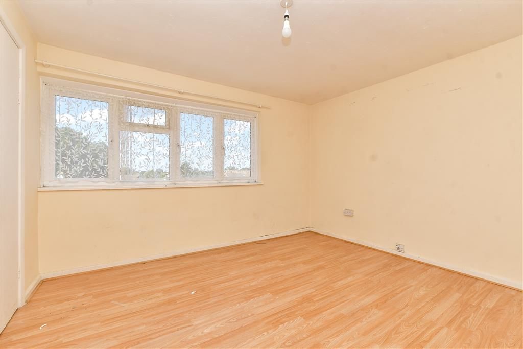 Property photo 2 of 6 Bedroom 1