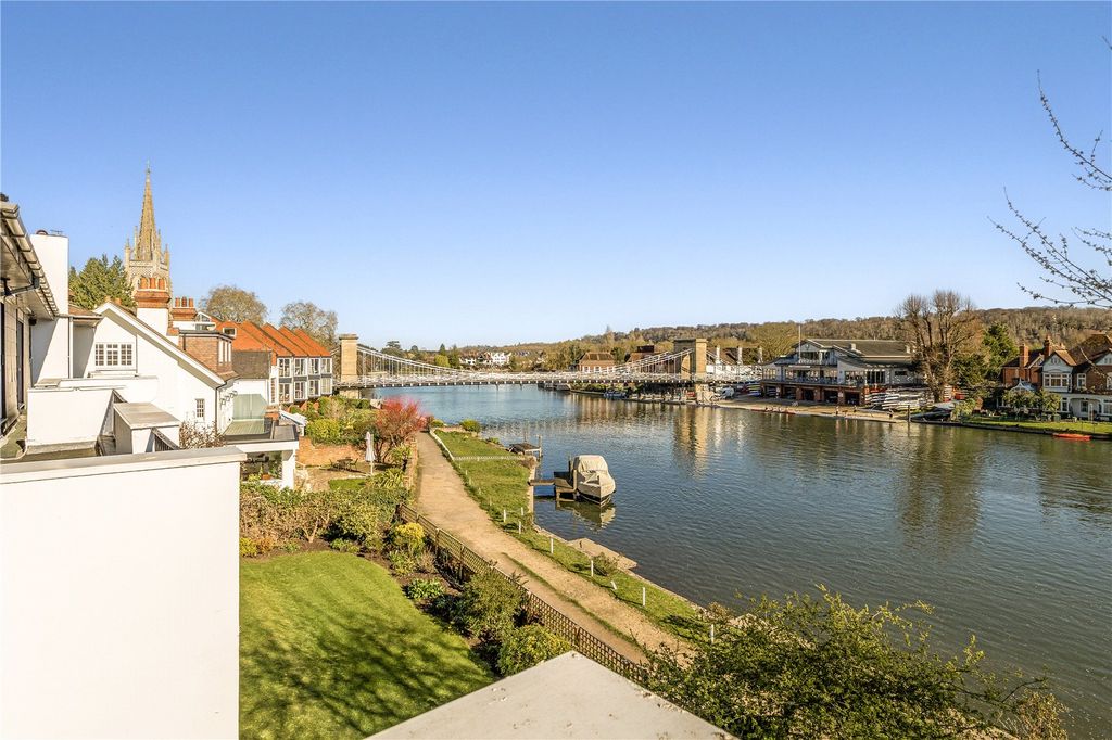 Property photo 2 of 16 Views