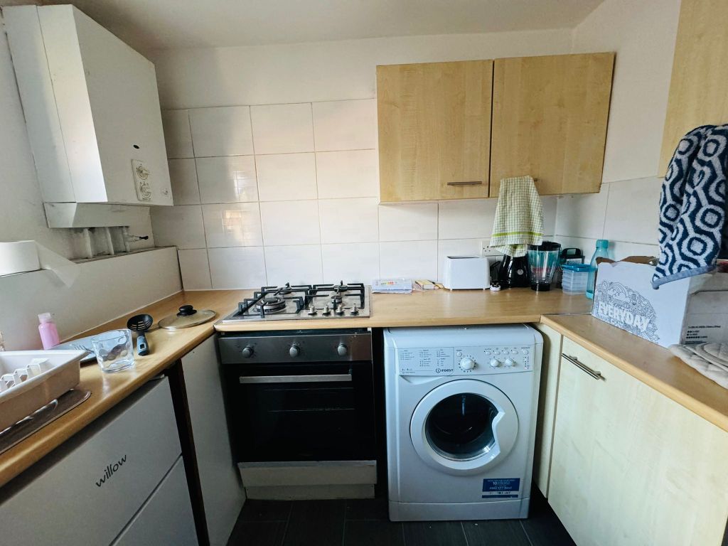 Property photo 2 of 6