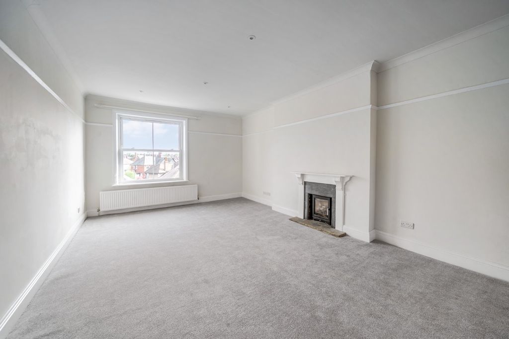 Property photo 2 of 17 Picture No. 04