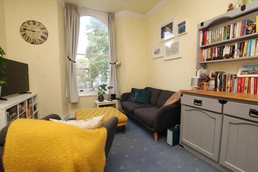 Property photo 3 of 7