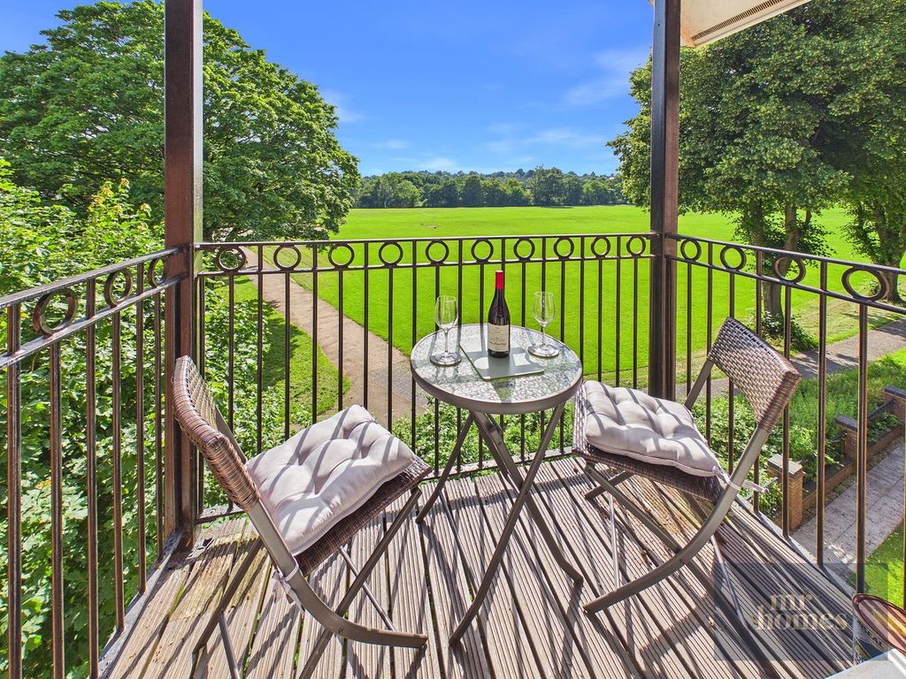 Property photo 1 of 38