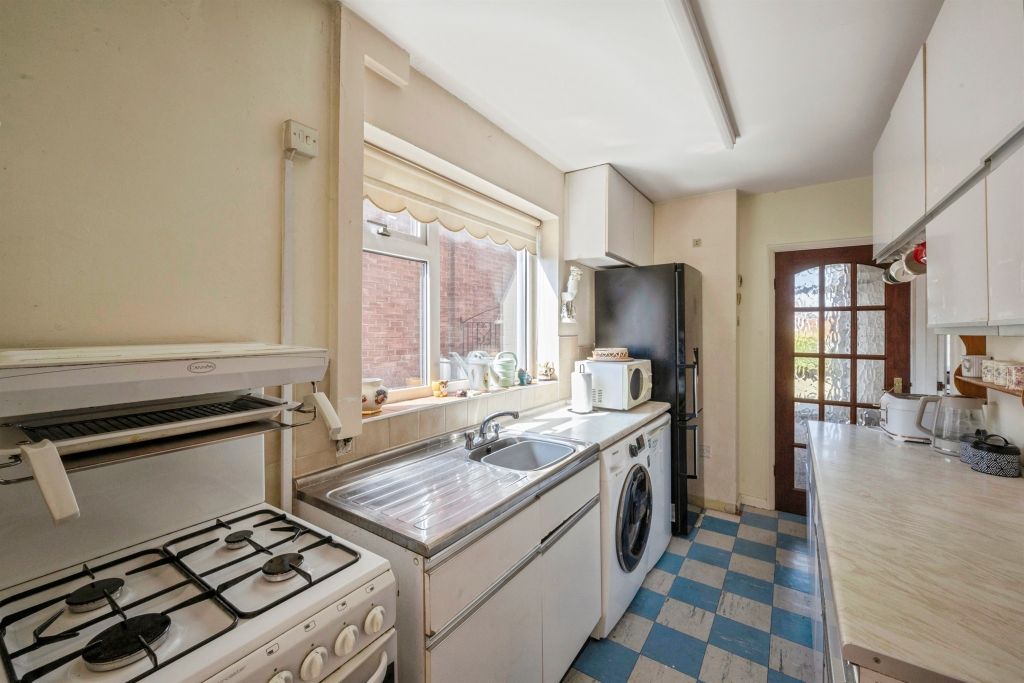 Property photo 3 of 16