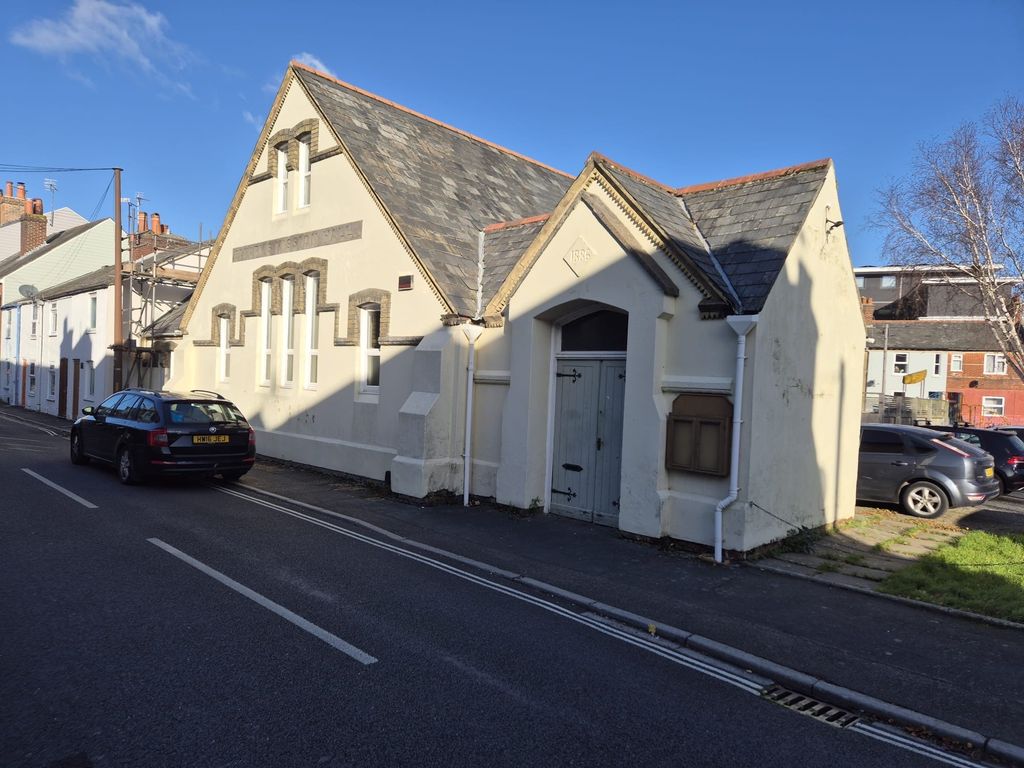 Property photo 1 of 15