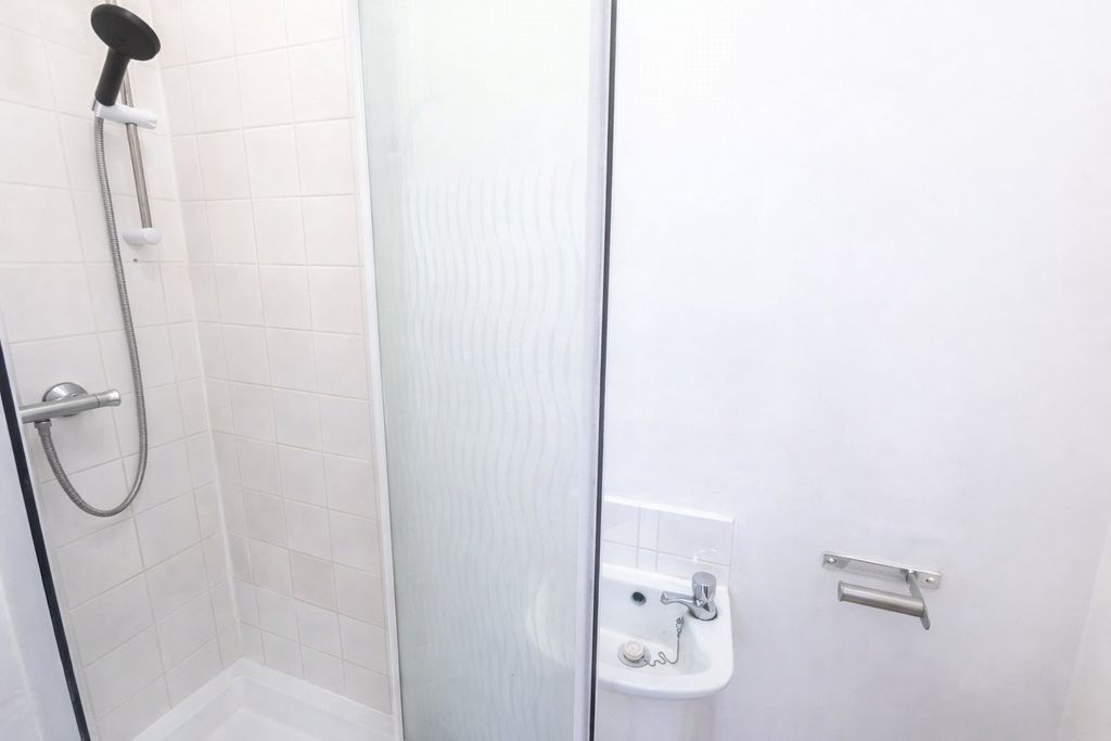 Property photo 3 of 5 Picture No. 16