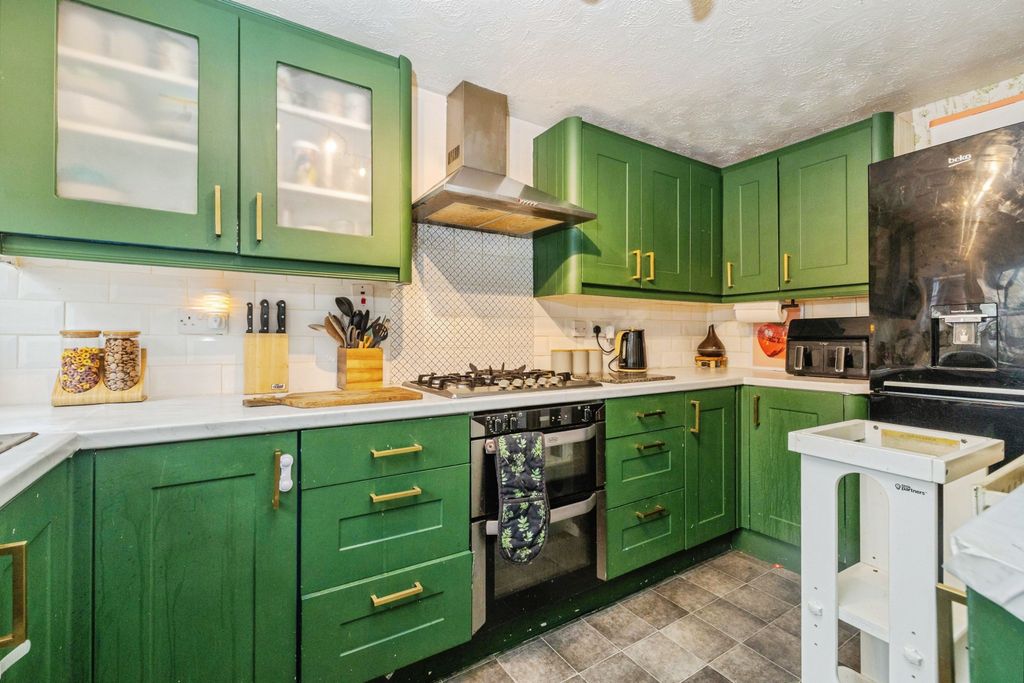 Property photo 2 of 15