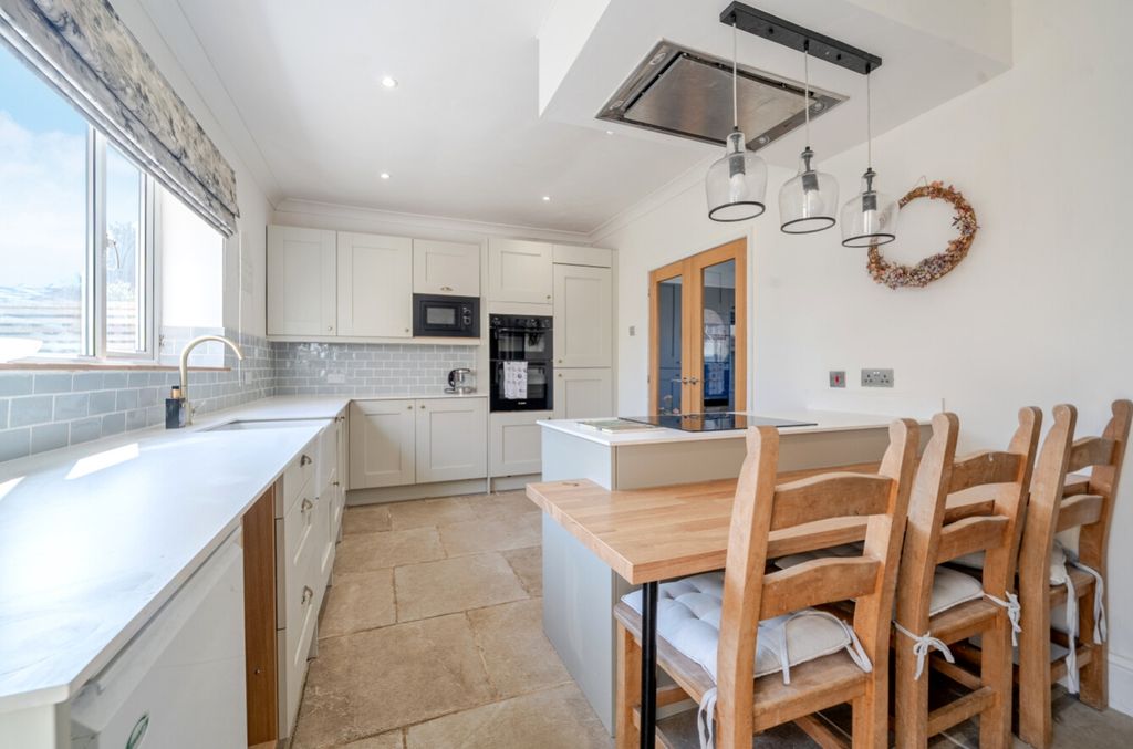 Property photo 3 of 24 1440402-4-69d67c0Adc4Fe