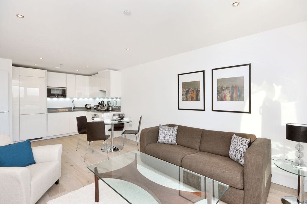 Property photo 1 of 4 Reception