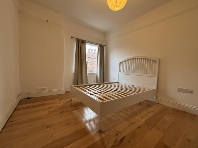 Property photo 3 of 6 Bedroom