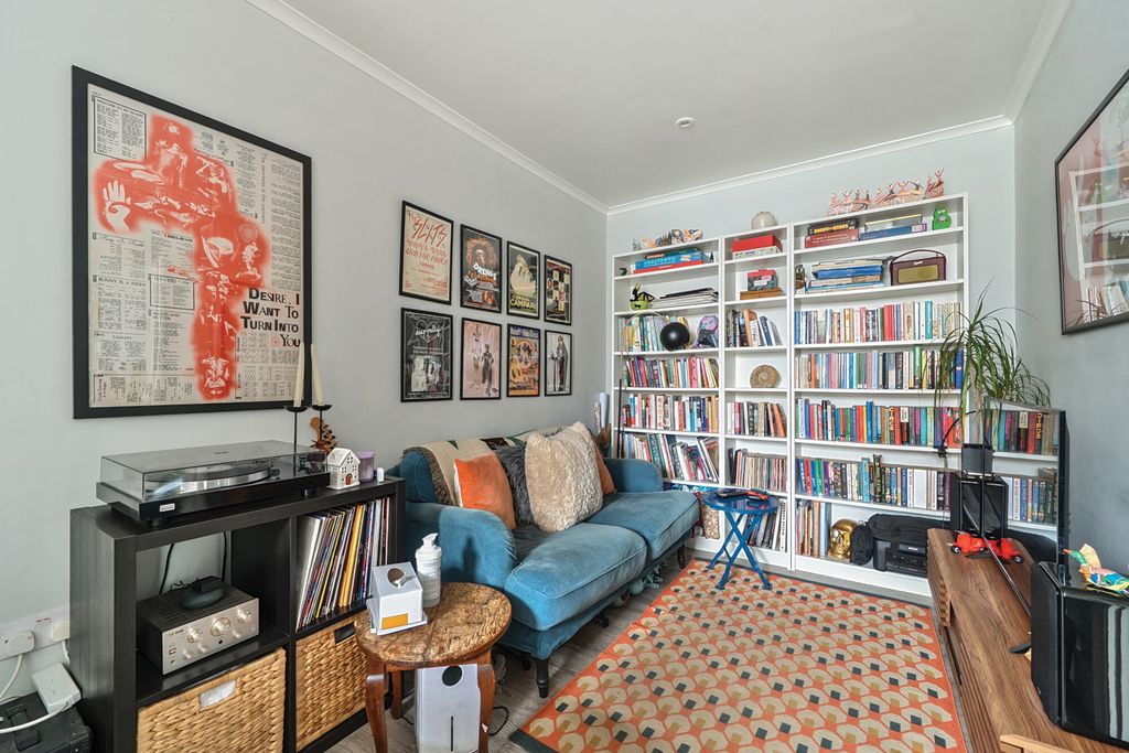 Property photo 1 of 9 Reception -+