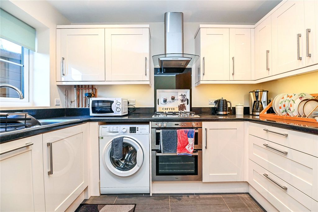 Property photo 3 of 18 Picture No. 06