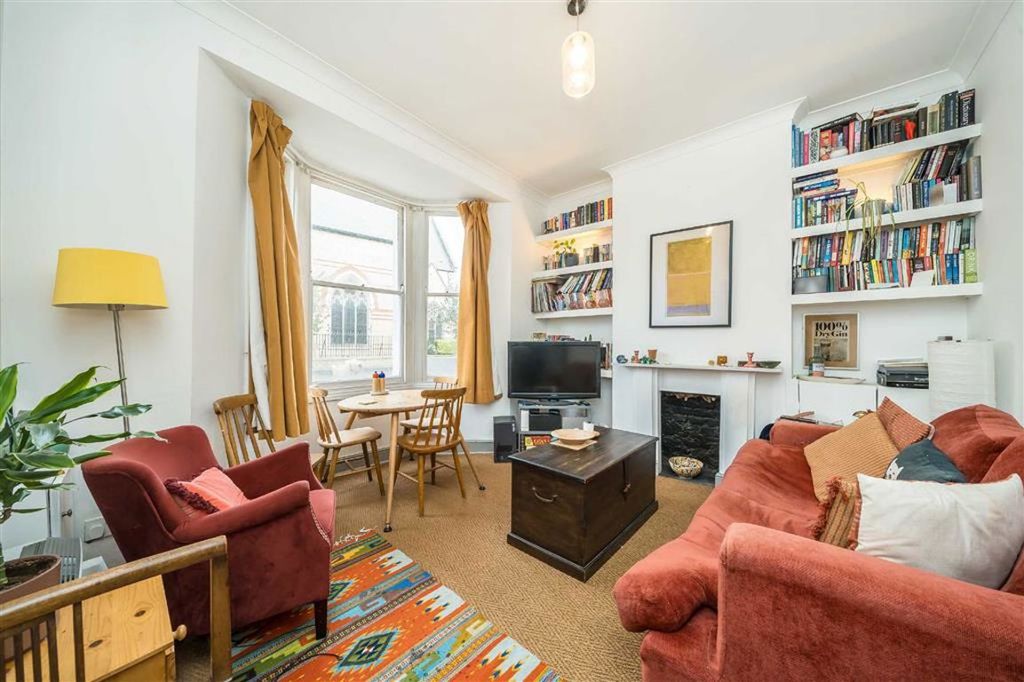 Property photo 2 of 6
