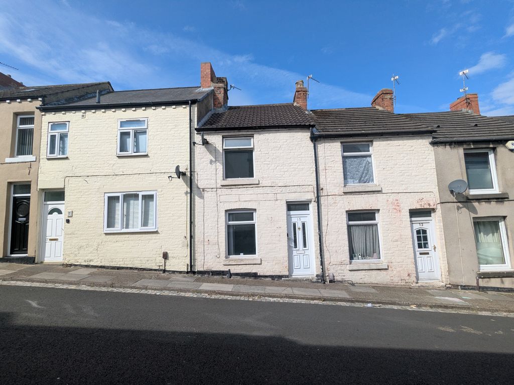 Property photo 1 of 11