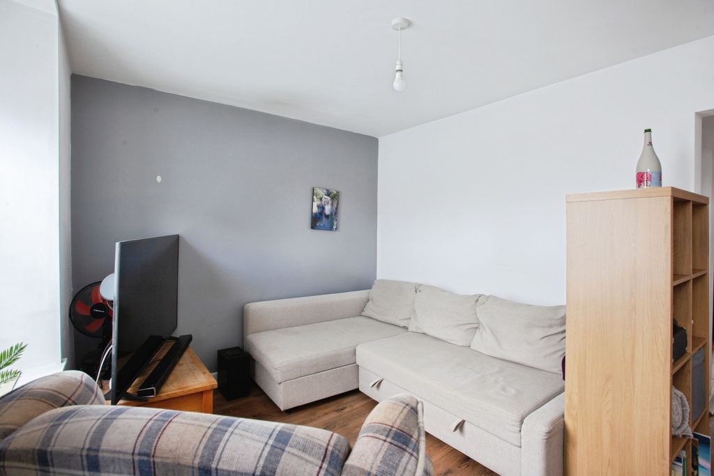 Property photo 3 of 15 Living Room