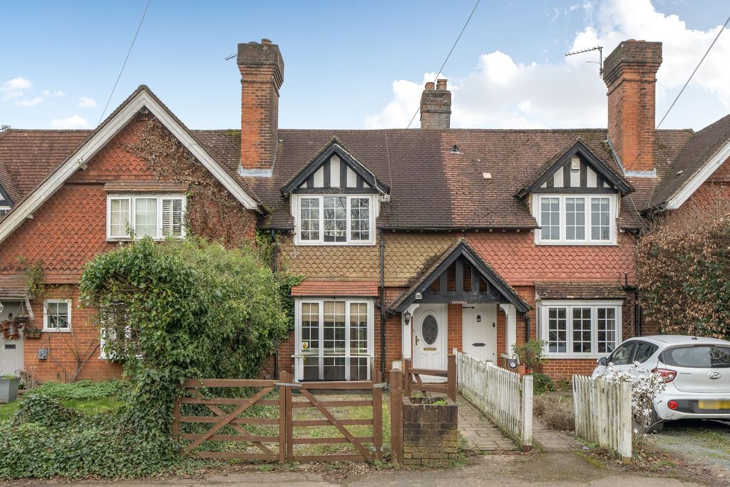 Property photo 1 of 19 Front