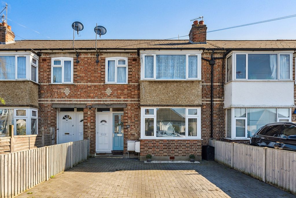Property photo 1 of 17