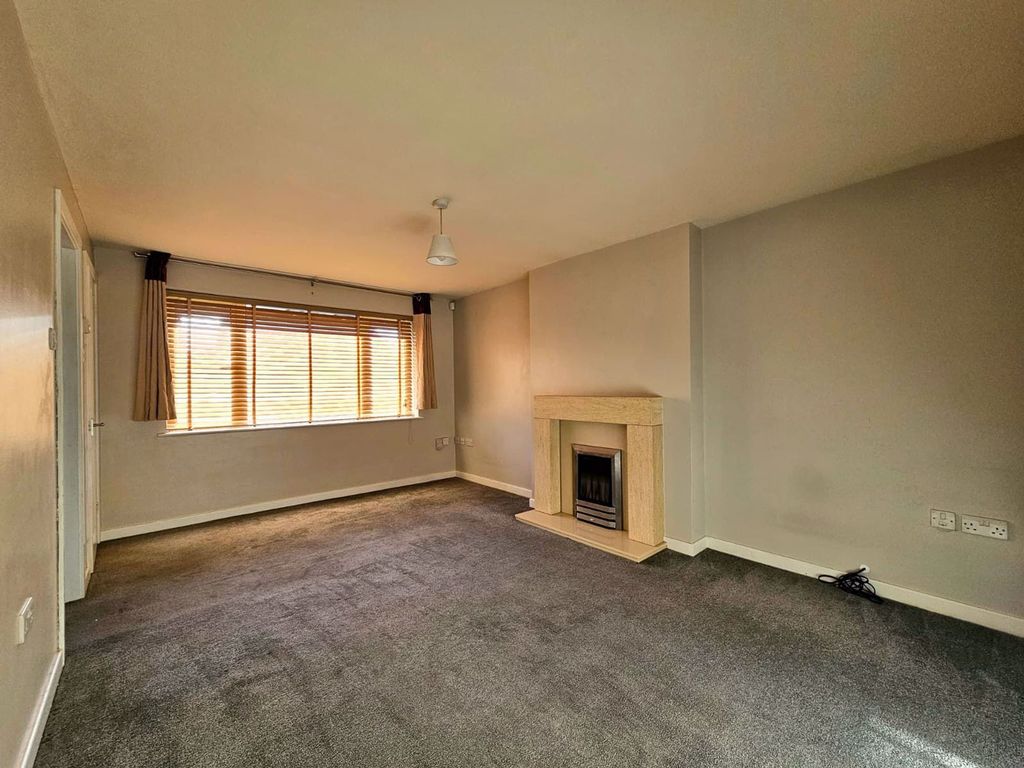 Property photo 2 of 13 Photo 3