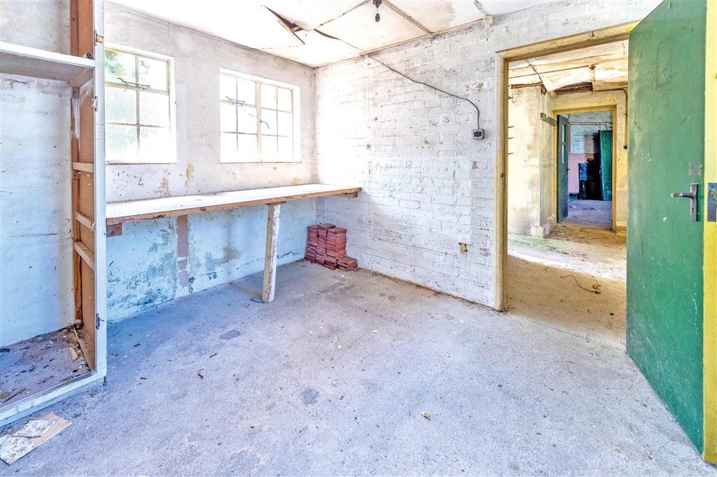 Property photo 3 of 6