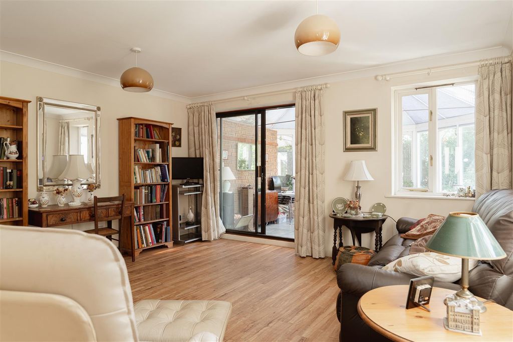 Property photo 3 of 15 7.Jpg