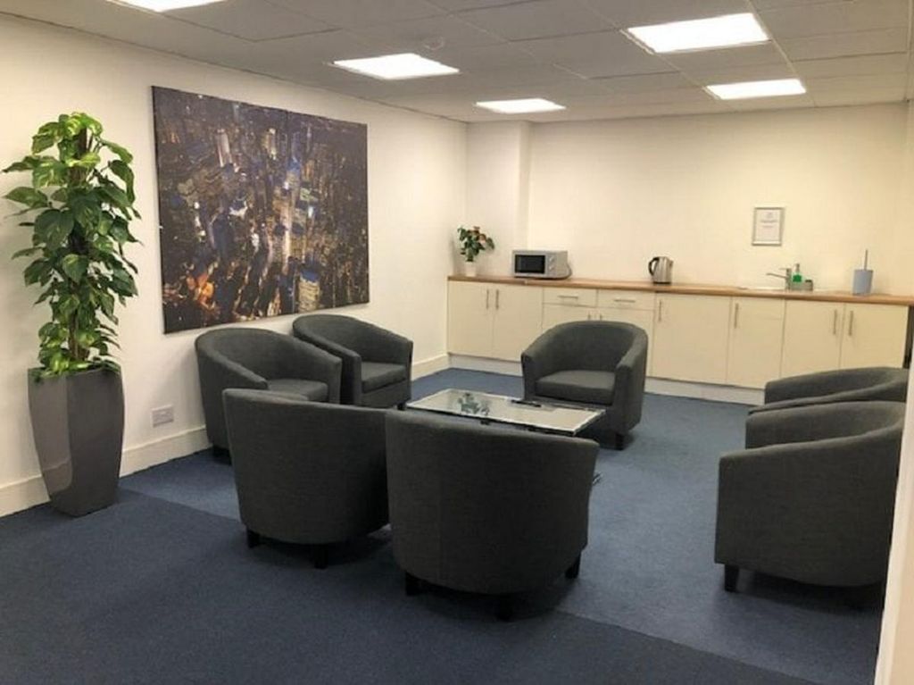 Property photo 2 of 9