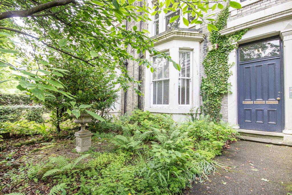 Property photo 1 of 14 1
