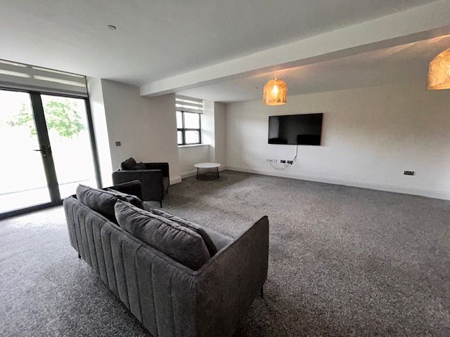 Property photo 3 of 12 Image