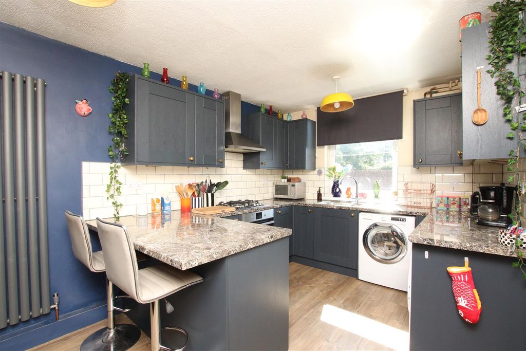 Property photo 2 of 16 Kitchen.Jpg