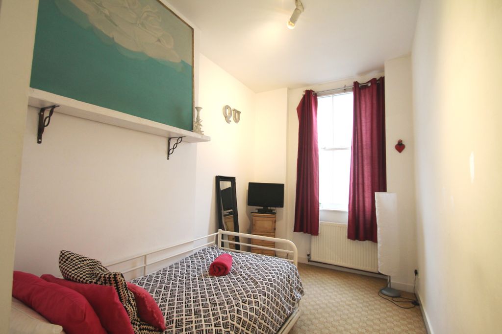 Property photo 3 of 8