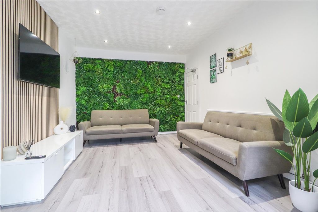 Property photo 1 of 44 David Road 2023-44.Jpg