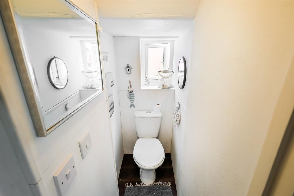 Property photo 3 of 22