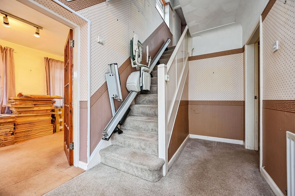 Property photo 2 of 20 Pbox-Img.Jpg