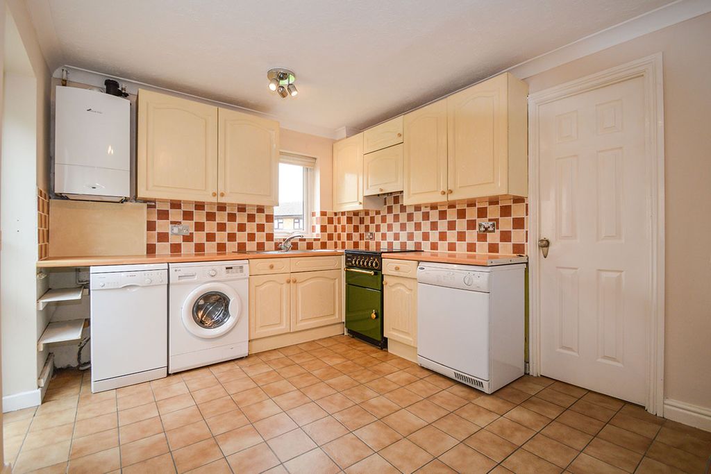 Property photo 2 of 13 Kitchen