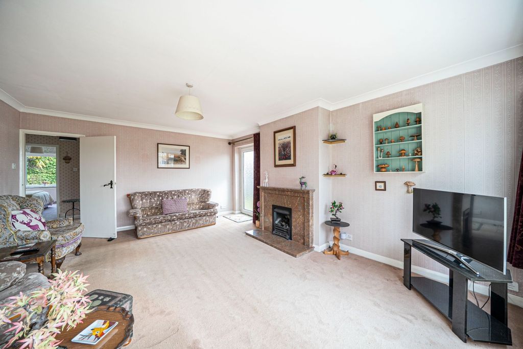 Property photo 2 of 24