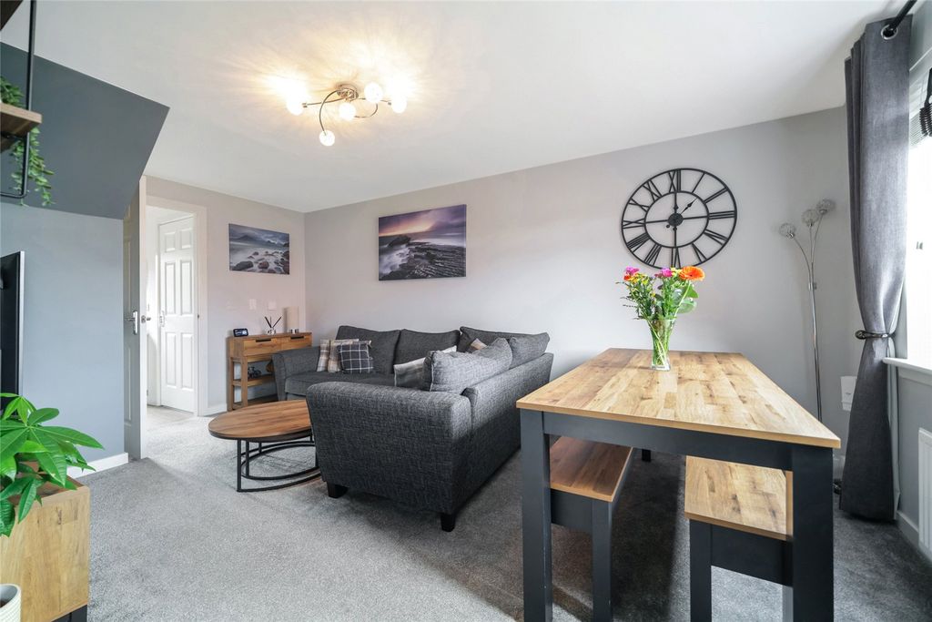 Property photo 3 of 21 Picture No. 04